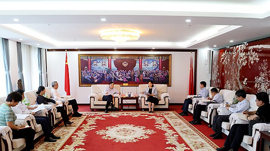 何維會見國家衛生健康委黨組成員，國家中醫藥管理局黨組書記、局長余艷紅一行
